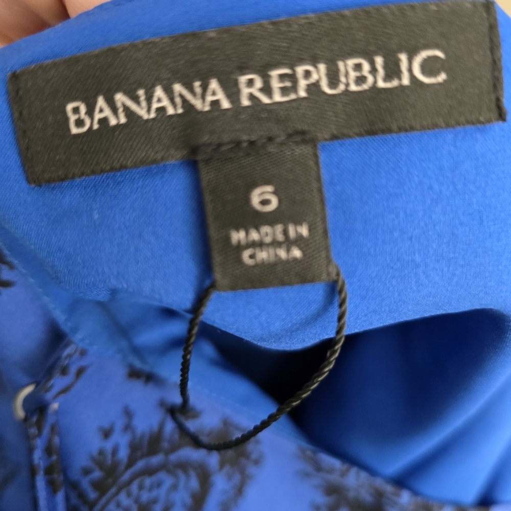 Banana Republic Blue Paisley Pleated Midi Dress | Size 6 - Picture 5 of 5